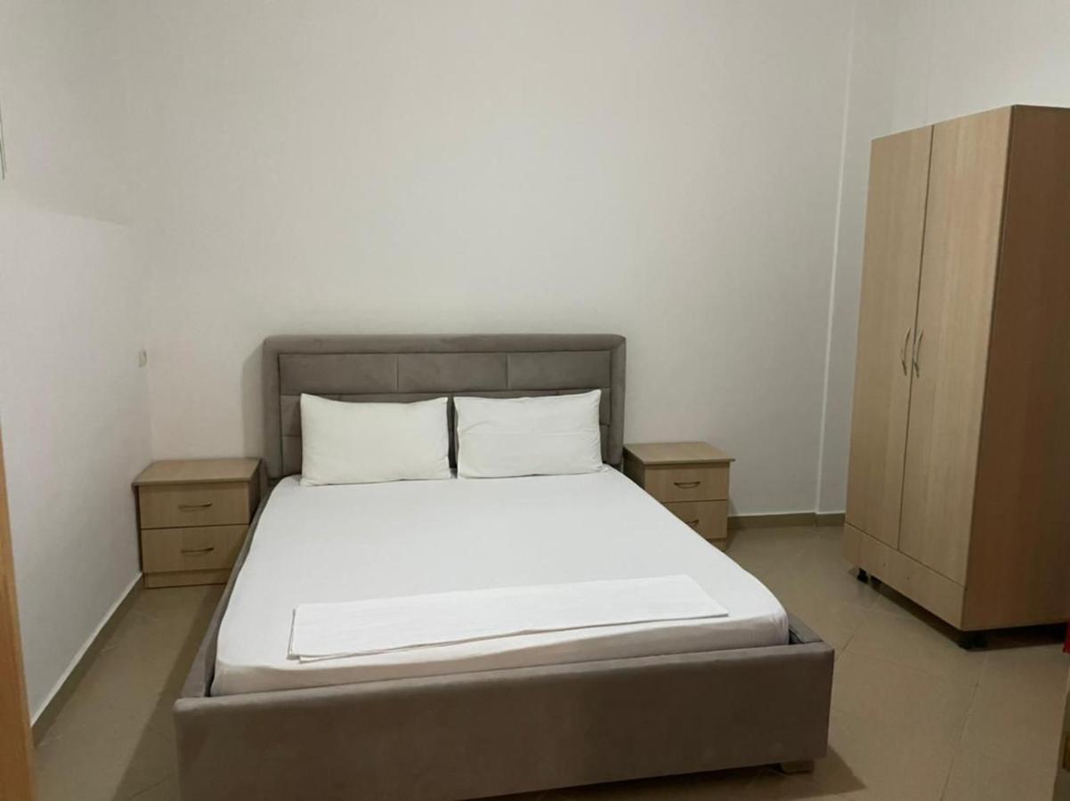 Vila Mario Aparthotel Ksamil Esterno foto