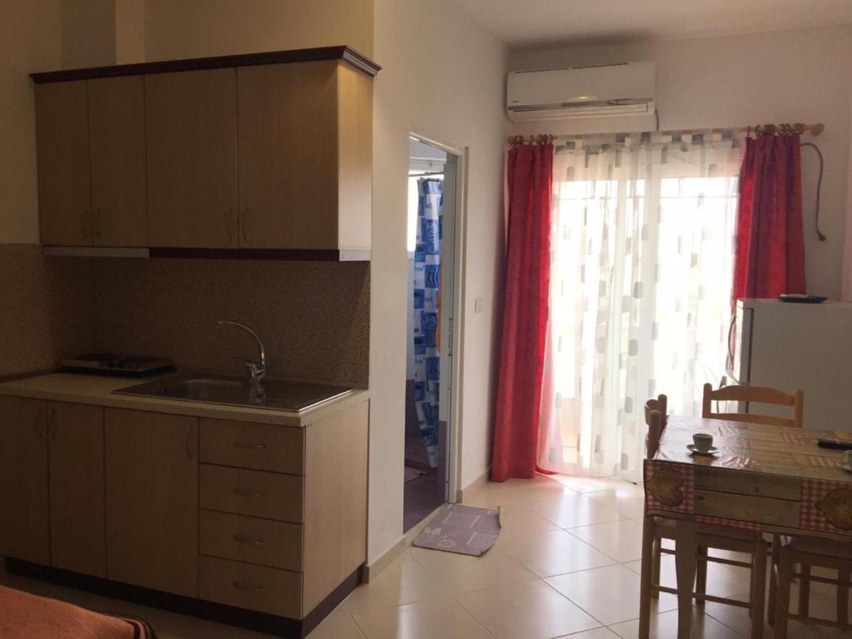Vila Mario Aparthotel Ksamil Esterno foto