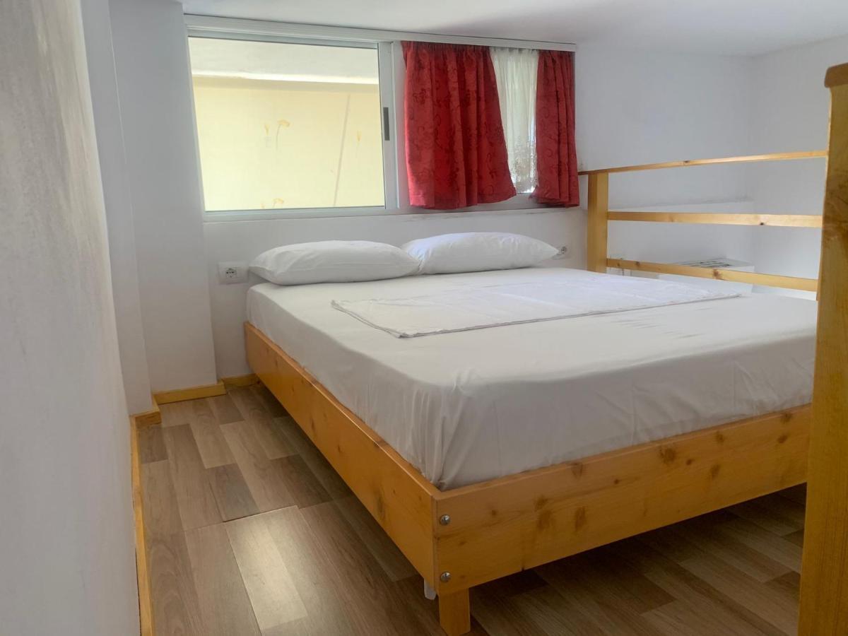 Vila Mario Aparthotel Ksamil Esterno foto