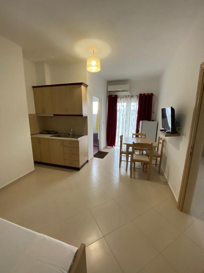 Vila Mario Aparthotel Ksamil Esterno foto