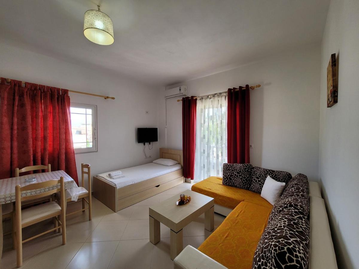 Vila Mario Aparthotel Ksamil Esterno foto