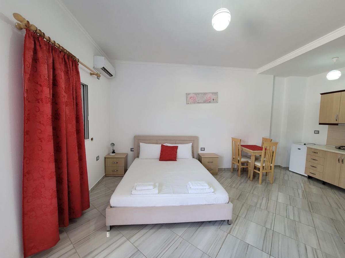 Vila Mario Aparthotel Ksamil Esterno foto