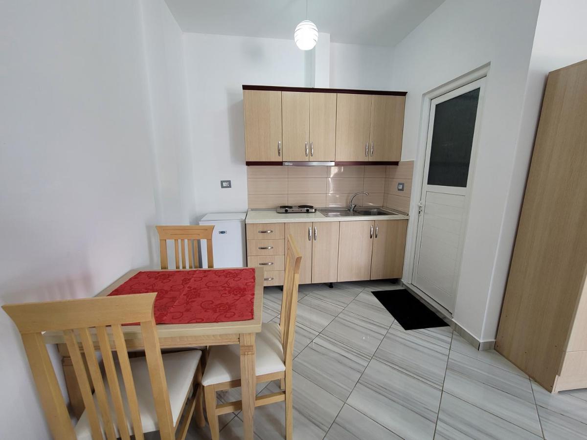 Vila Mario Aparthotel Ksamil Esterno foto