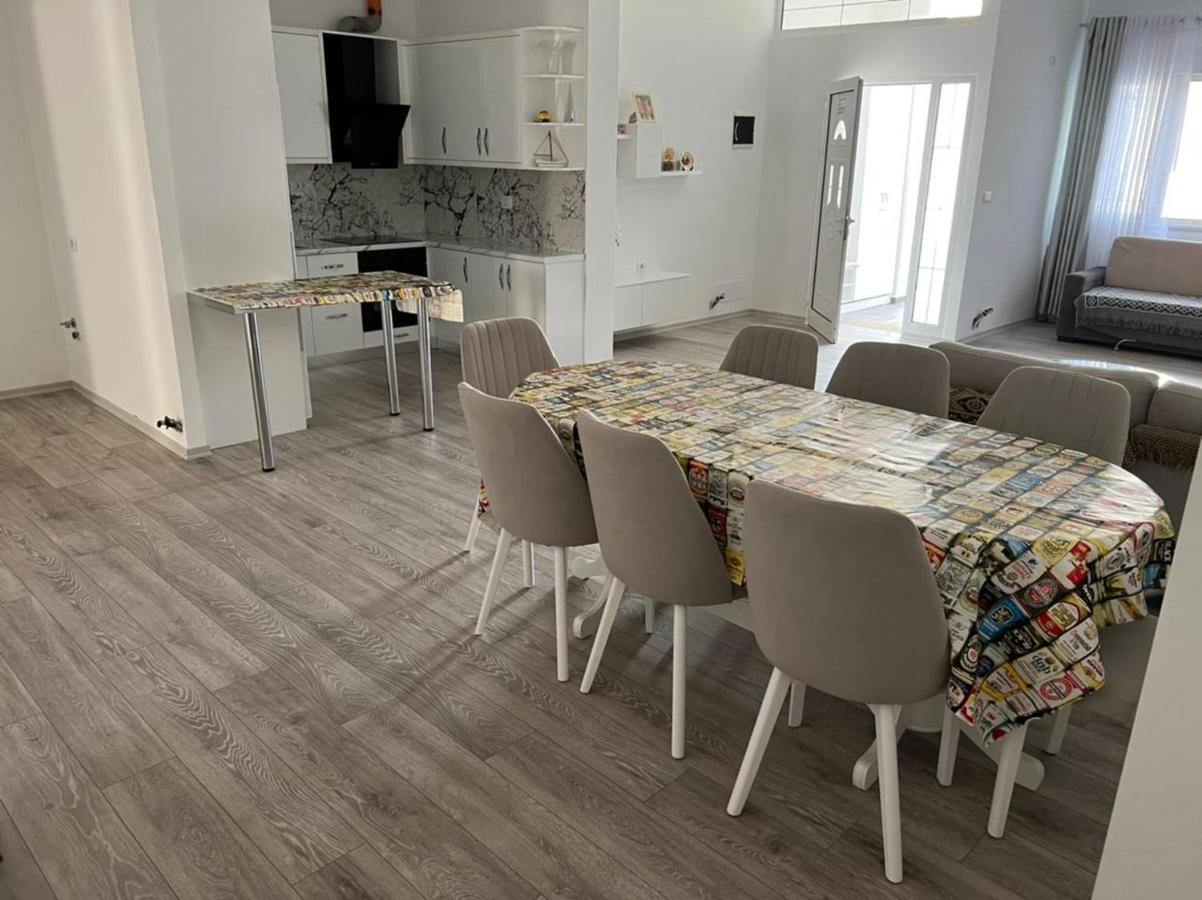Vila Mario Aparthotel Ksamil Esterno foto