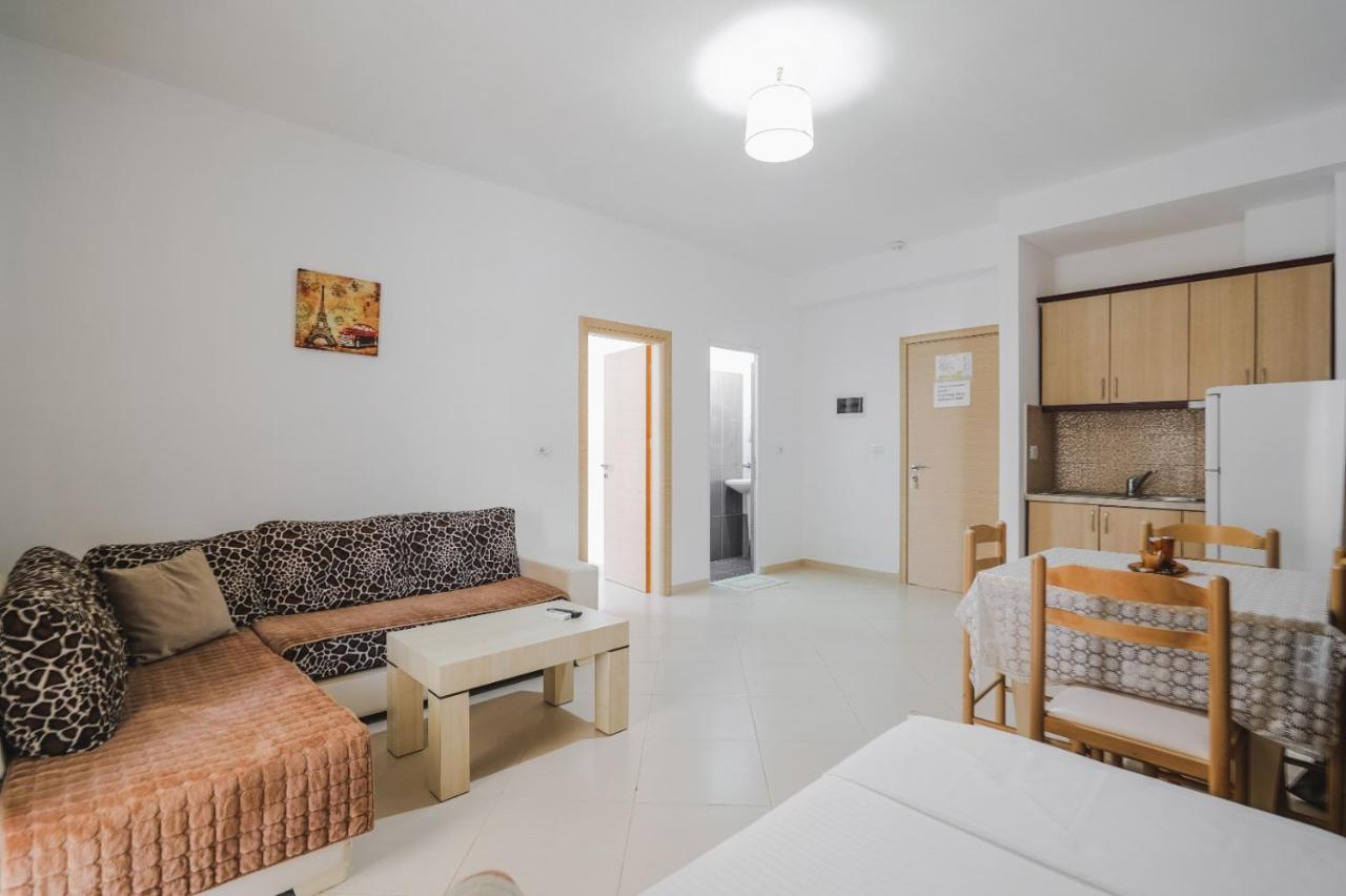 Vila Mario Aparthotel Ksamil Esterno foto