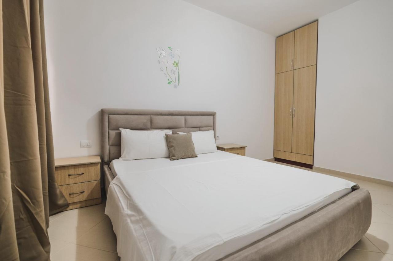 Vila Mario Aparthotel Ksamil Esterno foto