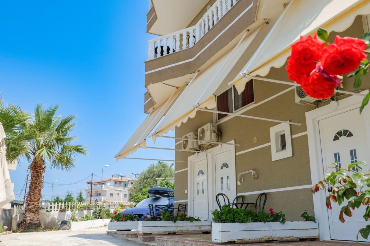 Vila Mario Aparthotel Ksamil Esterno foto