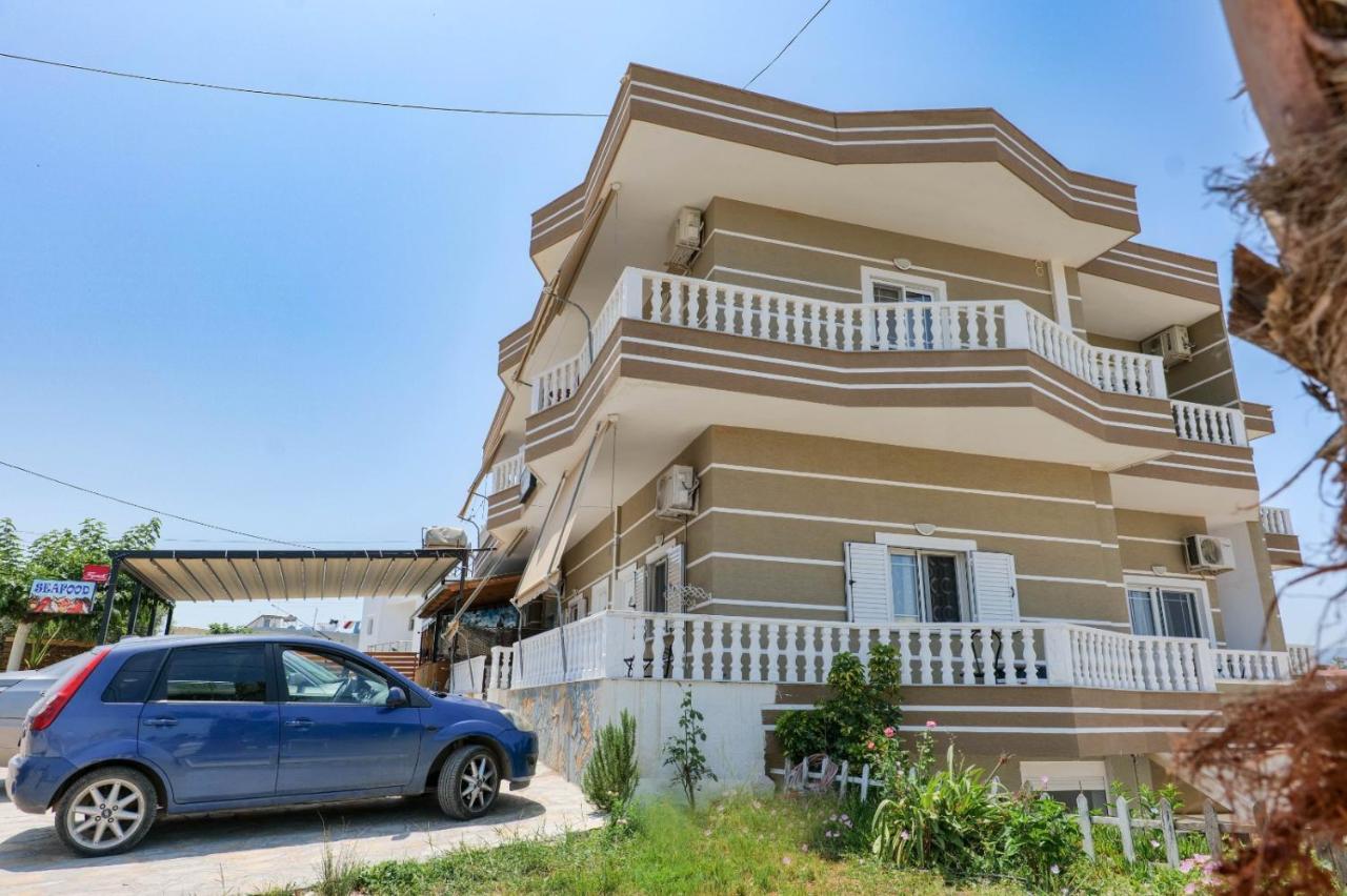 Vila Mario Aparthotel Ksamil Esterno foto